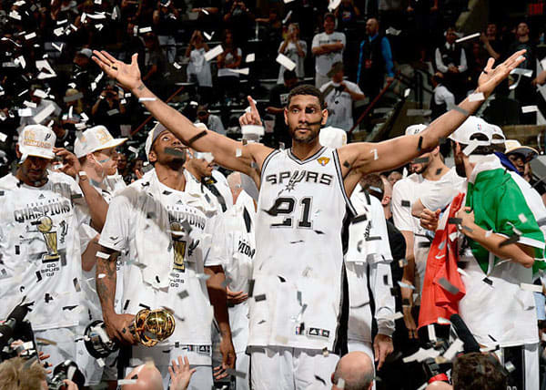 Tim Duncan :: Greg Nelson/SI
